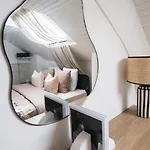 Apartment Comfort And Video Projector Close To Downtown *