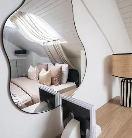 Daire Comfort And Video Projector Close To Downtown *