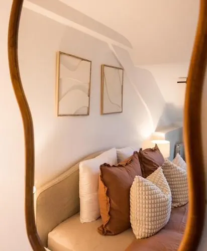 Comfort And Video Projector Close To Downtown Appartement *